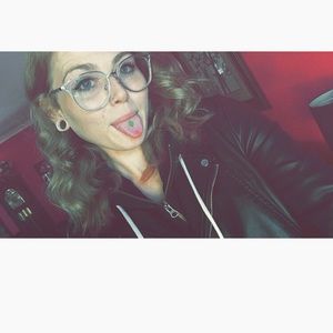 Meet your Posher, August